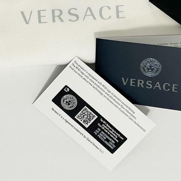 As seen on Paris Hilton. Versace Pink Lemon Pumps 37. - Picture 13 of 15